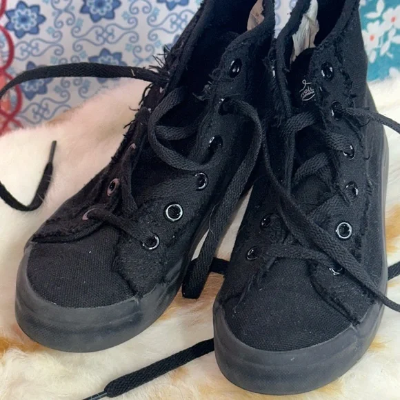 Revolution Black Kids High-Top Sneakers - Picture 2 of 5